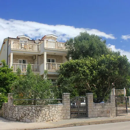 And With Parking Space Orebic, Peljesac - 10085 Konukevi 3*